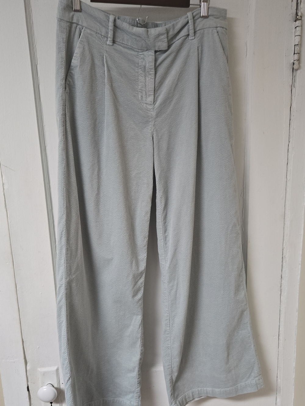 American Eagle Outfitters Real Good Stretch Wide Leg Corduroy Pants 10